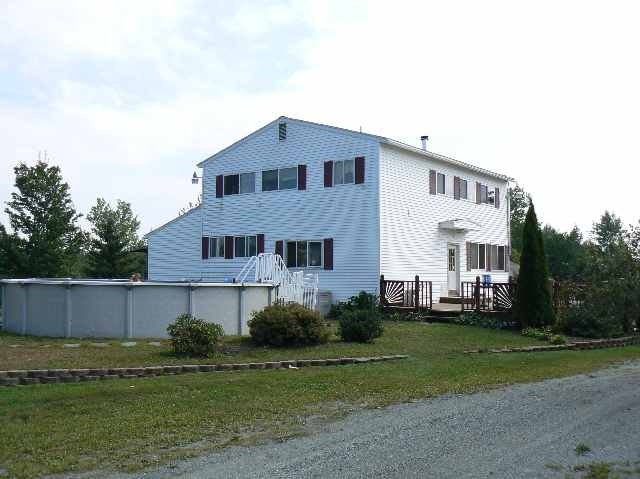 6 Foster Rd in Cropseyville, NY - Building Photo