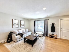 1828 S Idalia St in Aurora, CO - Building Photo - Building Photo