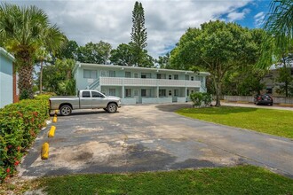 726 19th Pl in Vero Beach, FL - Building Photo - Building Photo