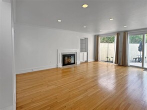 1111 Potomac Dr in Houston, TX - Building Photo - Building Photo