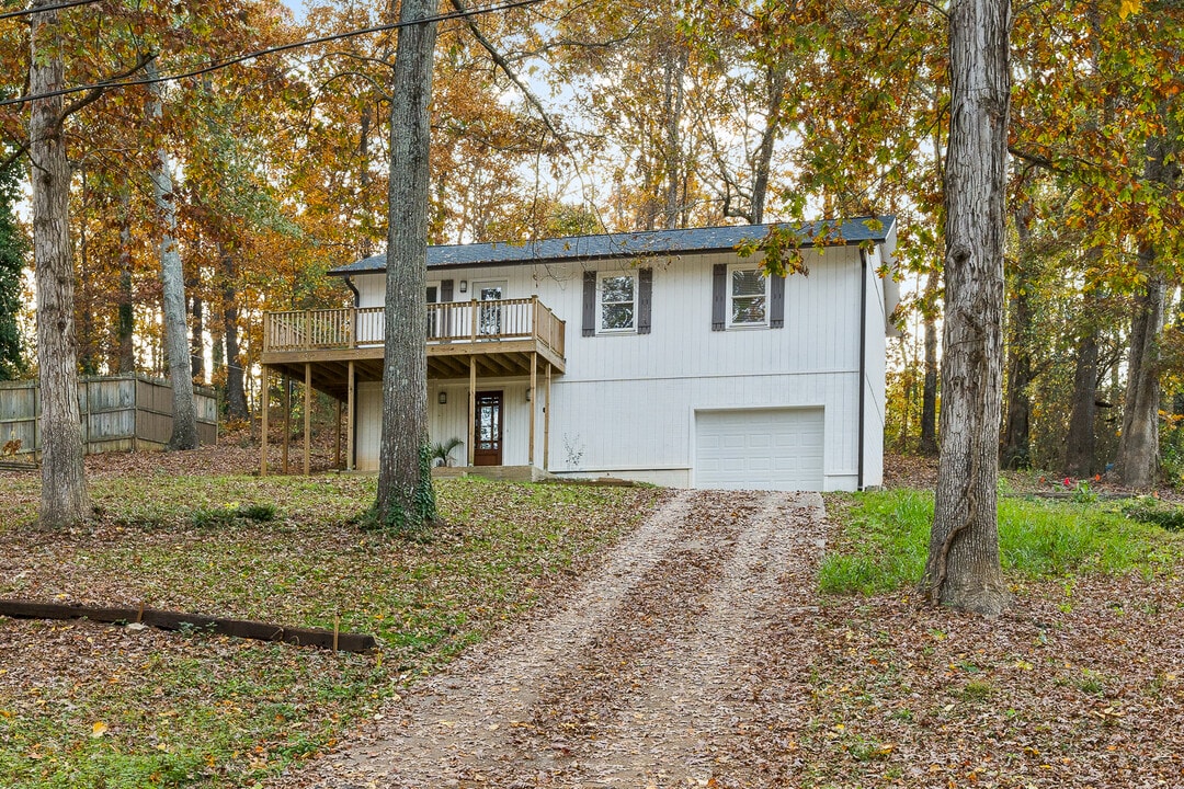 1021 Lakewood Dr in Anderson, SC - Building Photo