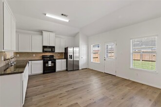 13823 clarehouse Ln in Houston, TX - Building Photo - Building Photo