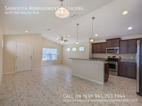 6409 Pine Breeze Run in Sarasota, FL - Building Photo - Building Photo