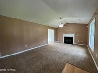 105 Gregory Dr photo'