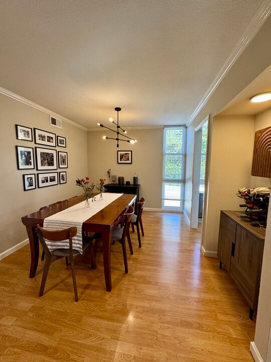 31555 Lindero Canyon Rd, Unit 14 in Westlake Village, CA - Building Photo