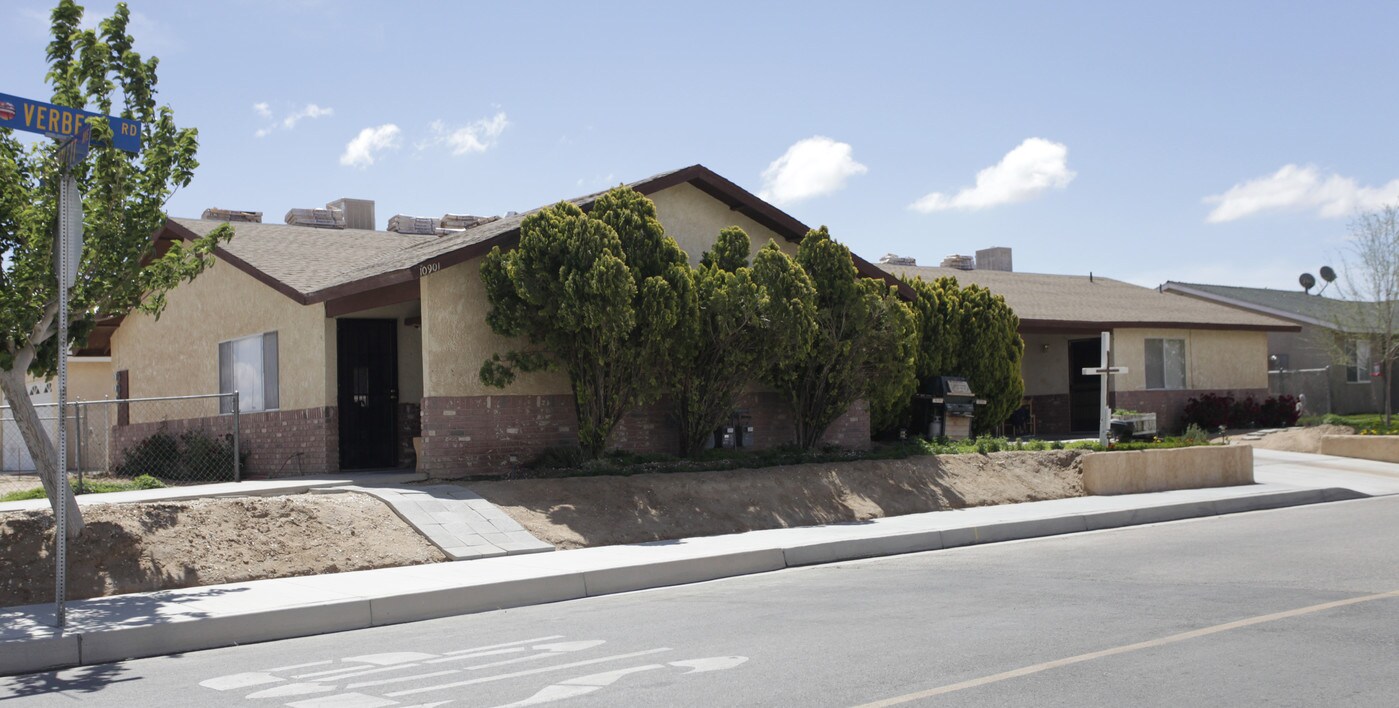 10901 Verbena Rd in Adelanto, CA - Building Photo