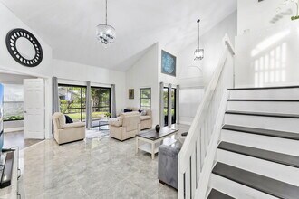 8103 Covington Ct in Greenacres, FL - Building Photo - Building Photo