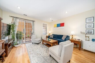 456 9th St in Hoboken, NJ - Building Photo - Building Photo