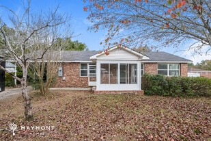 516 Hazel Dr in Aiken, SC - Building Photo