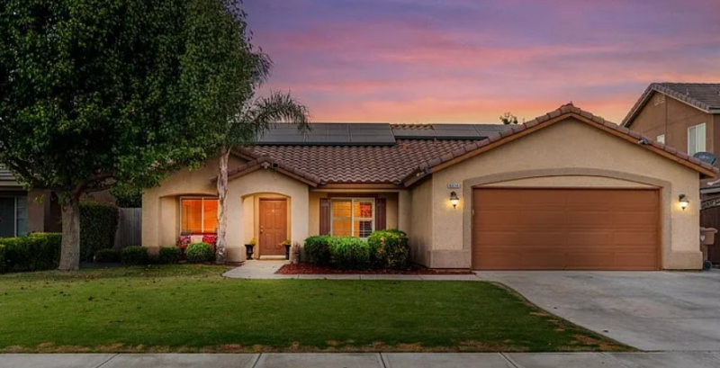 9014 Lincoln Center Ct in Bakersfield, CA - Foto de edificio