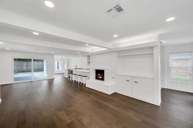 3731 Aberdeen Way in Houston, TX - Building Photo - Building Photo