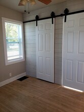 111 E Jackson St, Unit A in Tomah, WI - Foto de edificio - Building Photo