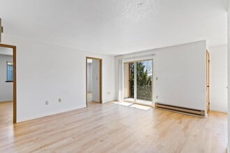 Maplewood Apartments in Seattle, WA - Foto de edificio - Building Photo