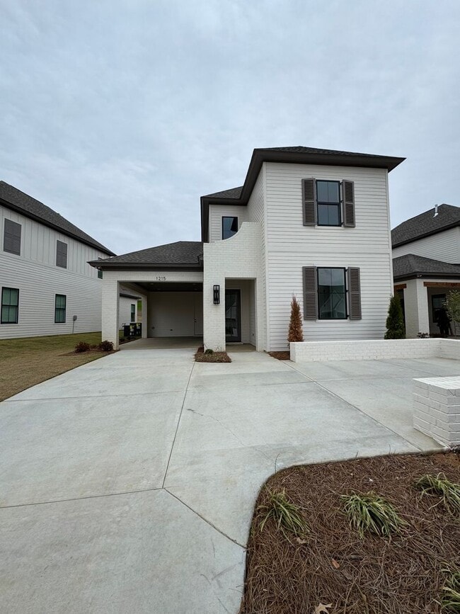 property at 1221 Ivy Rd