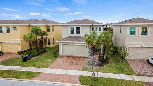 1766 NW Cataluna Cir in Port St. Lucie, FL - Building Photo - Building Photo