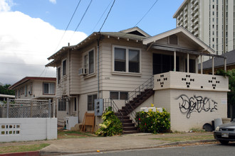 2240 Date St in Honolulu, HI - Building Photo - Building Photo