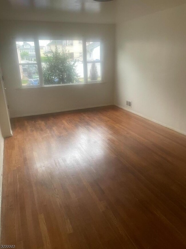 1156 Passaic Ave in Linden, NJ - Building Photo - Building Photo