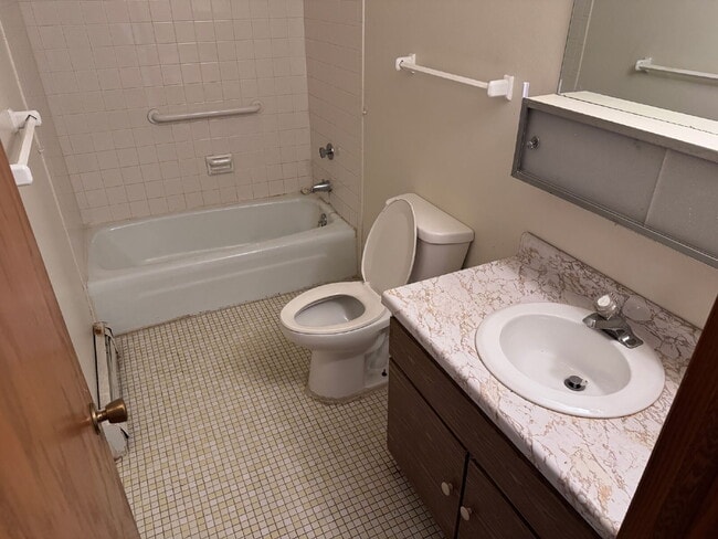 5650 W Wahner Ave in Brown Deer, WI - Building Photo - Building Photo