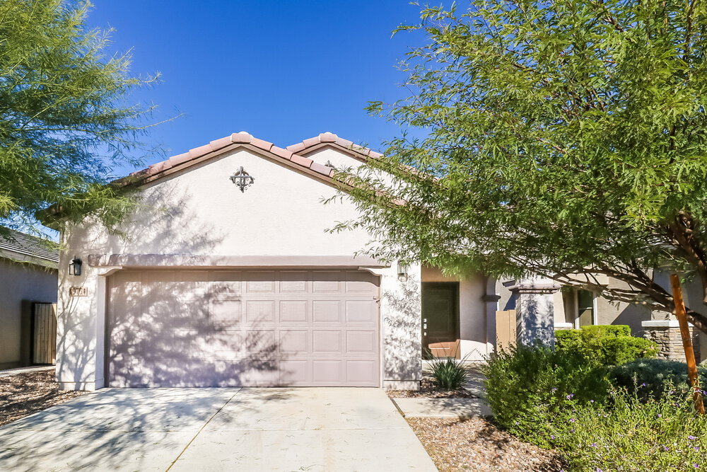 19754 W Monroe St in Buckeye, AZ - Building Photo