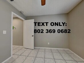 1041 Bridlewood Way in Brandon, FL - Building Photo - Building Photo