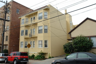 345 Lenox Ave in Oakland, CA - Building Photo - Building Photo