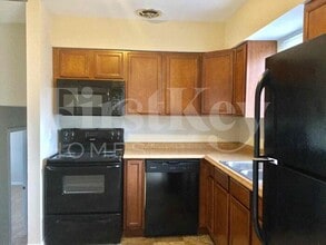 10602 Morning Glory Ln in Cincinnati, OH - Building Photo - Building Photo