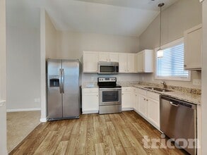 4991 Astonshire Ln in Concord, NC - Foto de edificio - Building Photo