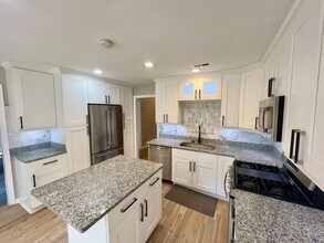 412 Oxburgh Pl in Newport News, VA - Building Photo - Building Photo