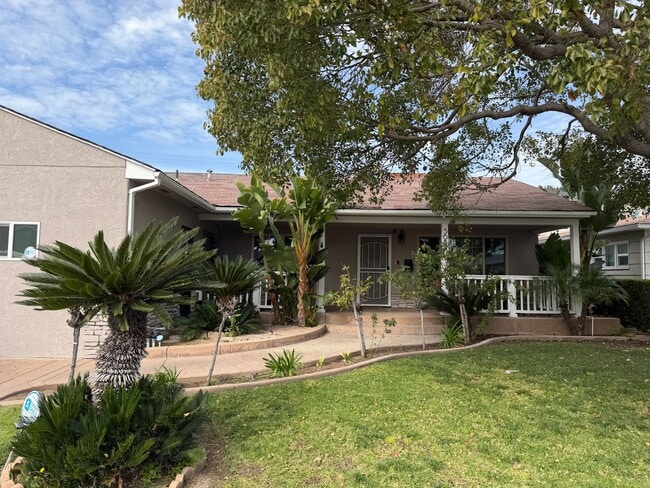 5682 Mary Ln Dr in San Diego, CA - Building Photo - Building Photo