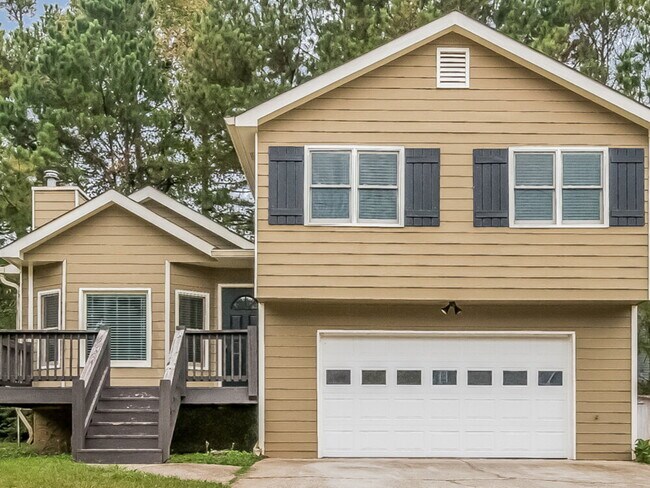 property at 174 Iveydale Rd SE