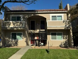 4903 Cowell Blvd, Unit Oasis Apartments A C D in Davis, CA - Building Photo
