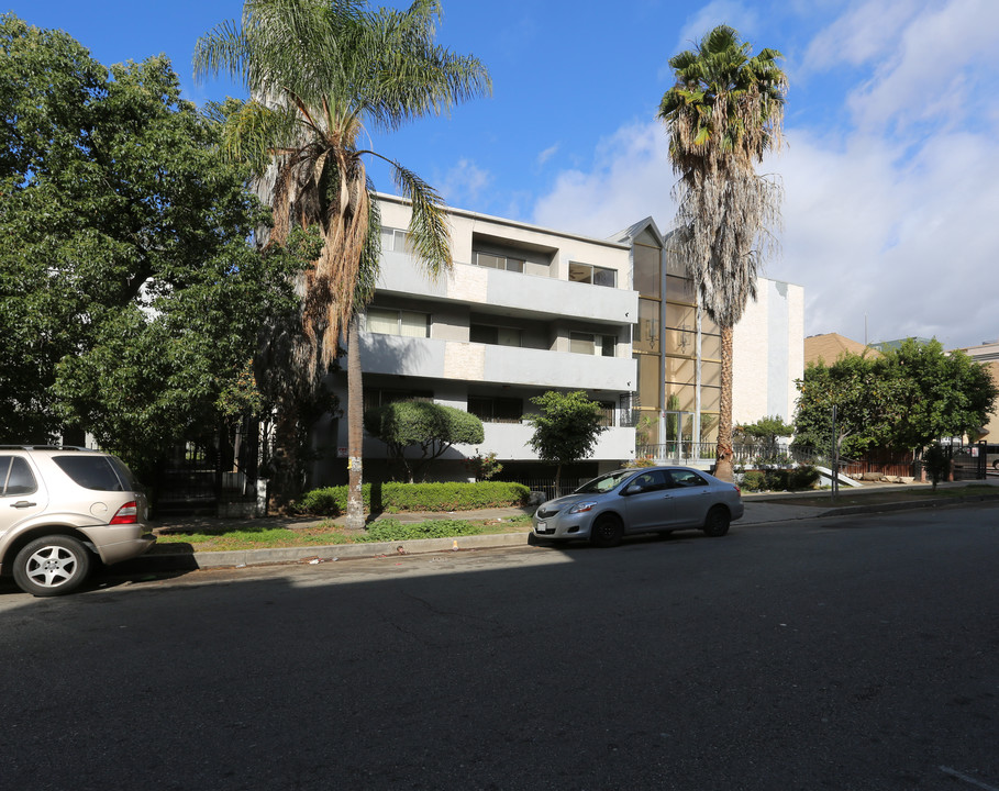 717 S Berendo St in Los Angeles, CA - Building Photo