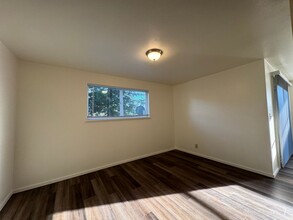 4662 Valley E Blvd in Arcata, CA - Building Photo - Building Photo