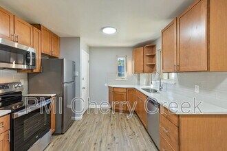 2695 S Logan St in Denver, CO - Building Photo - Building Photo