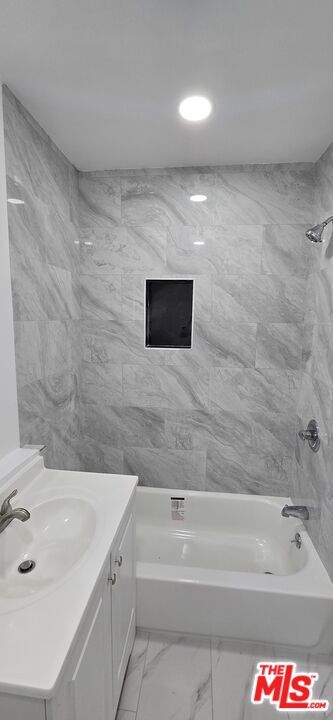 property at 2641 S La Salle Ave