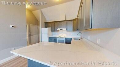 51 Hill Rd, Unit #206 in Belmont, MA - Building Photo - Building Photo