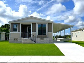5364 Bahia Wy in Brooksville, FL - Building Photo