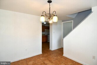 14105 Robinson Ct in Woodbridge, VA - Building Photo - Building Photo