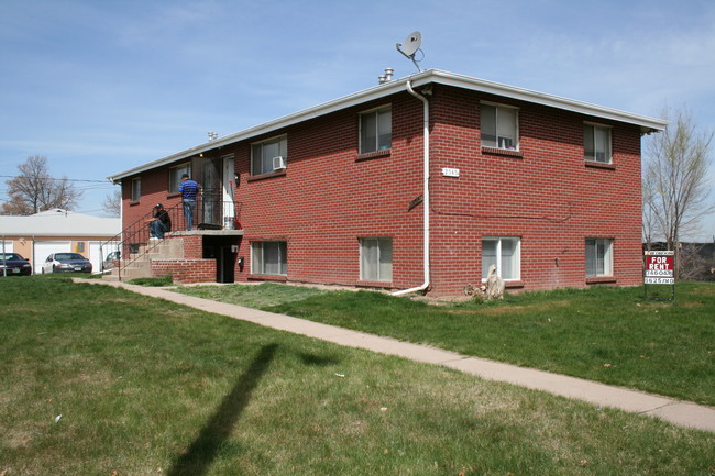 2545 Kenton St in Aurora, CO - Building Photo - Building Photo