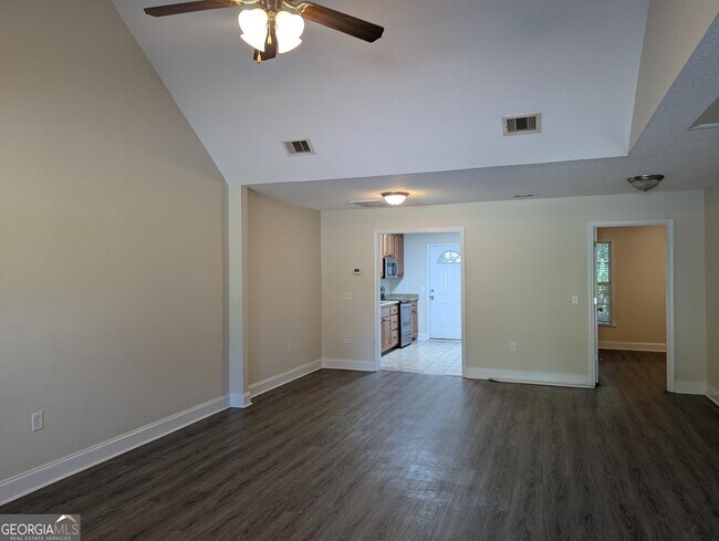 128 Lakeview Commons Dr in Statesboro, GA - Building Photo - Building Photo