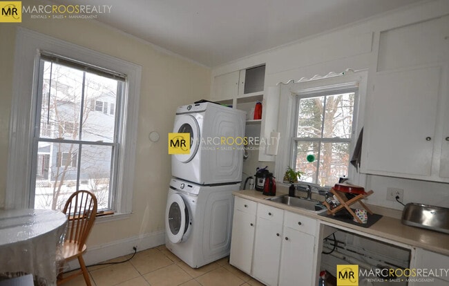 124 Academy Hill Rd in Boston, MA - Building Photo - Building Photo