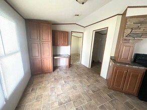 2001 SW Loop 304 in Crockett, TX - Building Photo - Building Photo