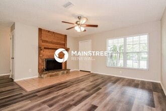 706 Holly Terrace in Brandon, FL - Building Photo - Building Photo