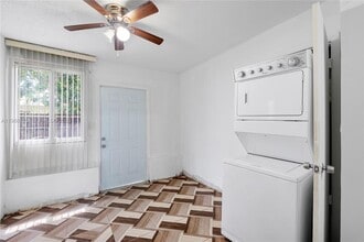 5320 NW 15th Ct in Lauderhill, FL - Building Photo - Building Photo