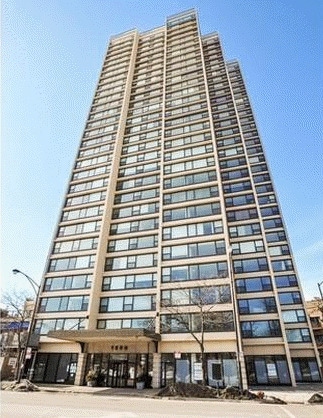 property at 1850 N Clark St