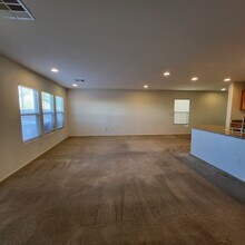 9282 Keystone Ridge Ave in Las Vegas, NV - Building Photo - Building Photo