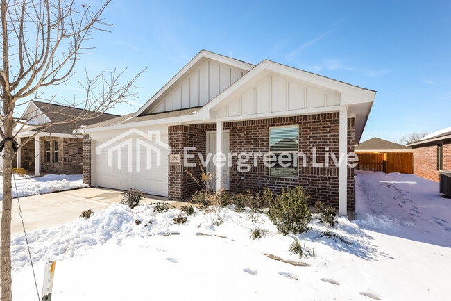 3705 Los Cabos Dr in Mustang, OK - Building Photo - Building Photo