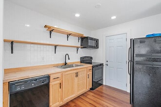 4120-4111 11th Ave S in St. Petersburg, FL - Building Photo - Building Photo