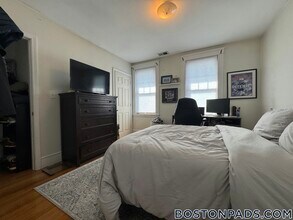 138 Nonantum St in Boston, MA - Foto de edificio - Building Photo