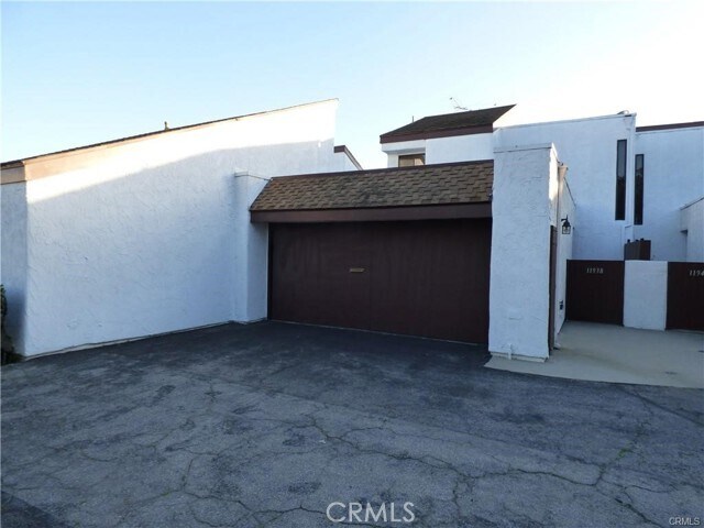11938 Heritage Cir in Downey, CA - Building Photo
